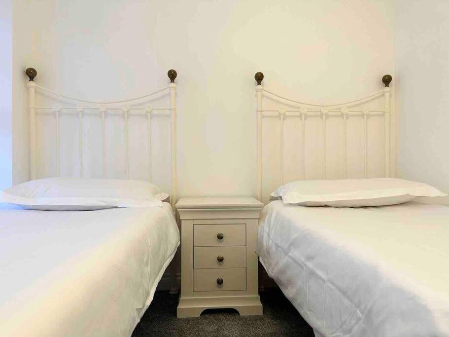 Serene Home Ideally Connected To Central London Bromley Zewnętrze zdjęcie