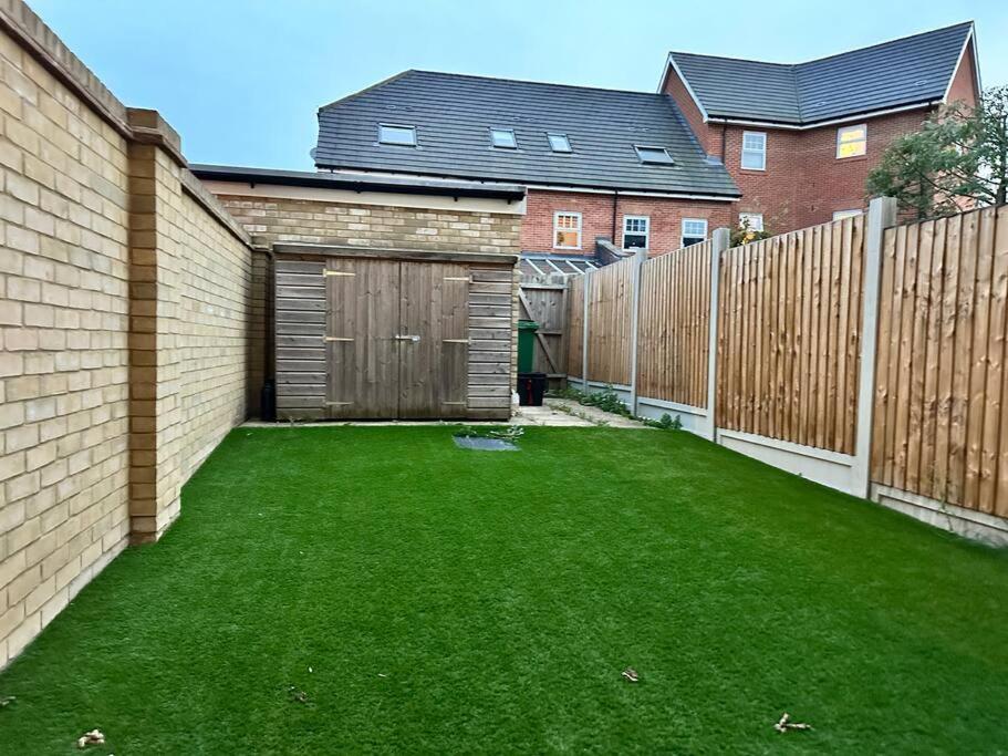 Serene Home Ideally Connected To Central London Bromley Zewnętrze zdjęcie