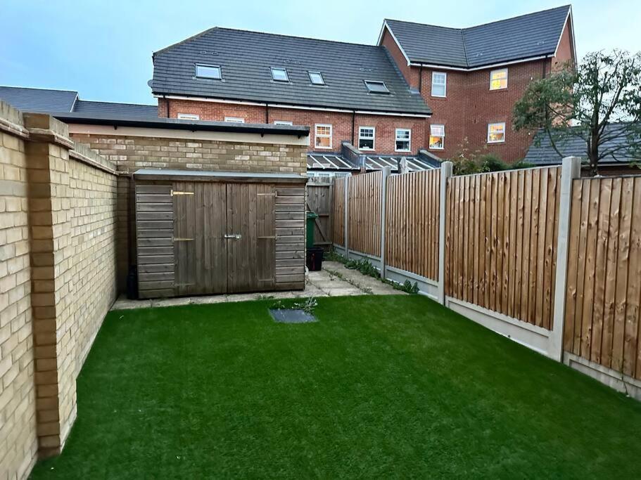 Serene Home Ideally Connected To Central London Bromley Zewnętrze zdjęcie
